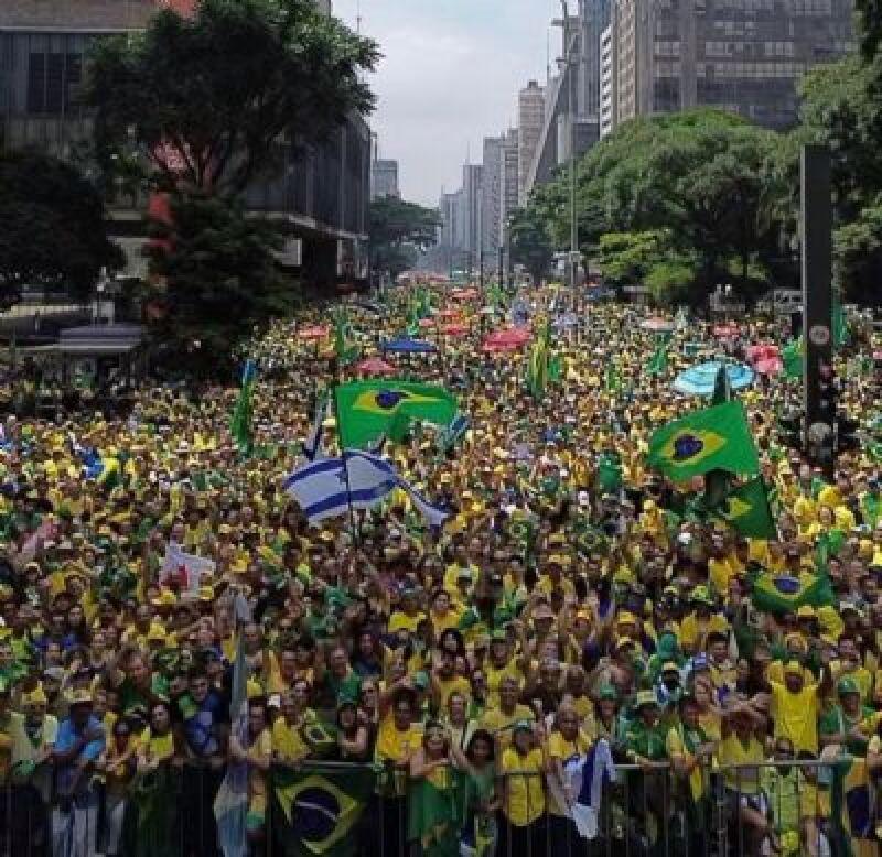 AV PAULISTA LOTADA