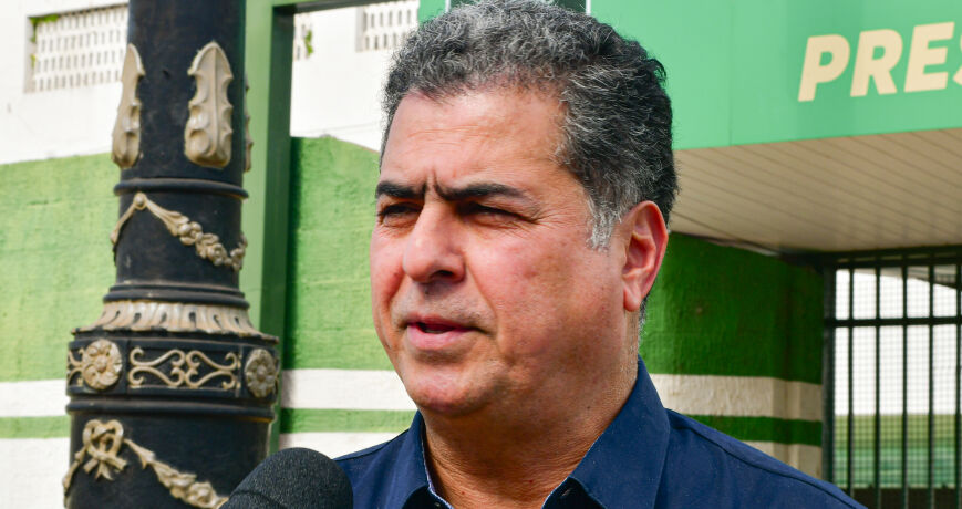 Ex-prefeito Emanuel Pinheiro depõe na Câmara sobre contrato do estacionamento rotativo em Cuiabá