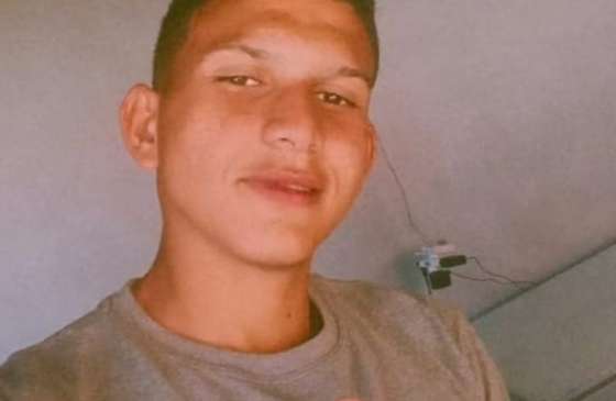 Geliton Teles Moreira, de 18 anos, que foi vítima do tribunal do crime