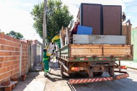 24ª edição da Operação Cata-treco atende 18 bairros de Cuiabá nesta semana